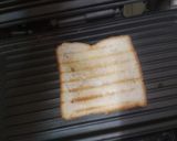 A picture of step 3 of Aloo bhujiya masala toast.
