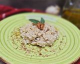 Foto del passaggio 5 della ricetta Risotto parmigiano e noci