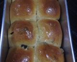 Foto langkah ke 6 dari resep Roti Kismis.