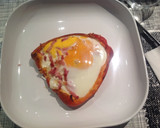Foto del paso 1 de la receta: Pimiento rojo relleno de beicon, mozarella y huevo