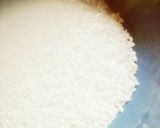 A picture of step 1 of Tuwon shinkafa Cake.