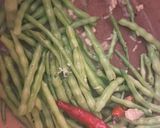 รูปขั้นตอนการทำที่ 1 ของ ผักขี้หูดผัดไข่ใส่ขิง🧄🫚🥚