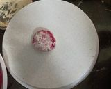 A picture of step 3 of Beetroot Thepla.