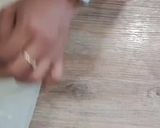 Une image de l'étape 1 de Crinkle courgette chèvre basilic.