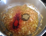 Foto del paso 2 de la receta: Estofado de patas de pollo en olla rápida