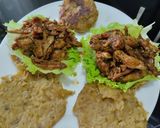 Foto del paso 6 de la receta: Arepas🥯de plátano🫓macho maduro🍌rellenas🥑de pollo🍗bbq🍅y queso🥯🍯🧀