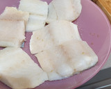 Foto del paso 2 de la receta: Bacalao con cebolla caramelizada al horno