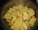 Foto del paso 2 de la receta: Papas en ajopollo