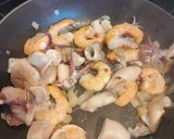 Hình bước làm 3 của món Canh chua mực tôm