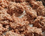 A picture of step 3 of Til gur ke ladoo.