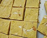 A picture of step 4 of Besan burfi.