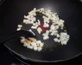 Foto del paso 1 de la receta: Espinacas con pasas y queso feta
