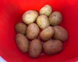 Sajtos-krumplis pogácsakockák recept fázis 1 fotója