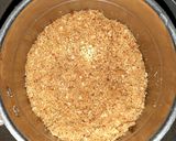 A picture of step 2 of Shenga Poli / Peanut Poli.