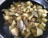Foto del paso 2 de la receta: Patatas antiguas rehogadas con huevos