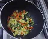 Foto langkah ke 7 dari resep Cumi asam manis.