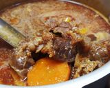Hình bước làm 3 của món MÌ bò kho