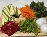 Foto del paso 2 de la receta: Pollo con Verduras en Aluminio