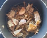 A picture of step 5 of Muy choi steam mince pork and soup.