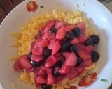 Foto del passaggio 5 della ricetta 🍊Cous cous dolce all'arancia e frutta spadellata🍓🫐🍑