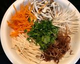 A picture of step 1 of Vegetarian Mushroom Spring Rolls.