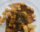 A picture of step 5 of Samosa chana chaat.