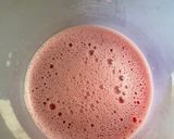 Gambar langkah 2 resipi Watermelon Popsicle.