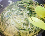Foto del paso 5 de la receta: Espaguetis de calabacín a la marinera