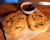 Focaccia fokhagymával és rozmaringgal recept fázis 5 fotója