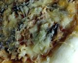 Foto langkah ke 7 dari resep Homemade Pizza.