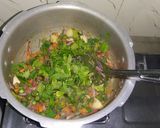 திணை வெஸ் பிரியாணி (Foxtail veg Biryani recipe in tamil) ரெசிபி ஸ்டேப் 5 புகைப்படம்