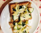 Foto del paso 7 de la receta: Tosta de calabacín gratinado