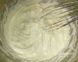 Foto langkah ke 2 dari resep Kue Semprit Susu 3 Bahan Tanpa Mixer.