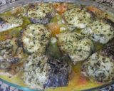 Foto del paso 2 de la receta: Merluza con patatas al horno 🐟🍟