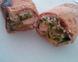 Foto del paso 6 de la receta: Wrap de pollo dulce