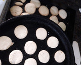 Foto del paso 4 de la receta: Alfajores de maicena de doña petrona