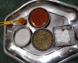 કોર્ન પનીર પીઝા રેસીપી સ્ટેપ2ફોટો