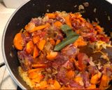 Foto del paso 5 de la receta: Carne guisada con zanahorias