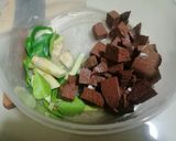 รูปขั้นตอนการทำที่ 1 ของ น้ำยาป่าปลากระป๋องใส่ตีนไก่