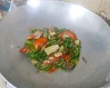 Foto langkah ke 3 dari resep Tumis sawi warna warni.