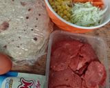 Foto langkah ke 1 dari resep Salad Wrap.