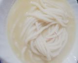 A picture of step 5 of Rice noodles in coconut milk.