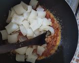 Foto langkah ke 5 dari resep Sambal Goreng Manisa / Labu Siam.