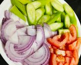 A picture of step 3 of Green Salad.