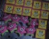 Foto langkah ke 4 dari resep Bolu Karakter Spongebob & Patrick.