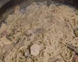 Foto del paso 5 de la receta: Spaguetini con salsa crema de hongos pollo y jamón crudo