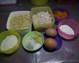 Foto langkah ke 1 dari resep Nugget Ayam Mie.
