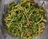 Foto langkah ke 1 dari resep 59. Oseng Kangkung campur bunga kates.
