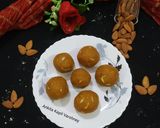 A picture of step 2 of Besan Ladoo.