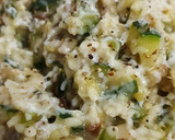 Foto del paso 12 de la receta: Risotto de calabacín y champiñones con brotes de soja y pimiento